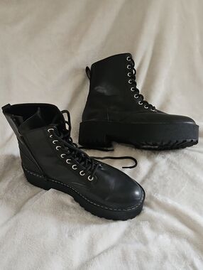 Divided Black Platform Combat Boots Size 8.5